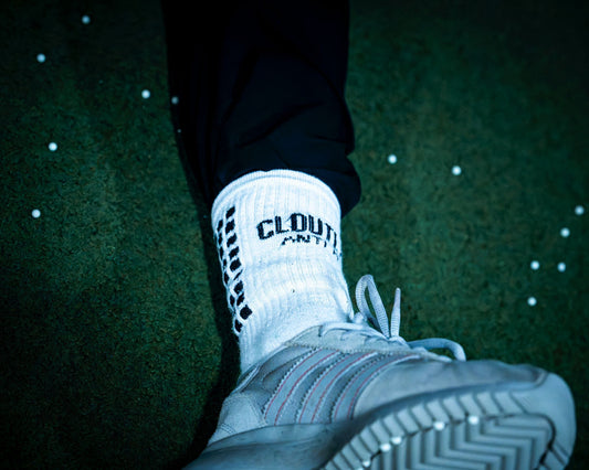 Cloutless Socks